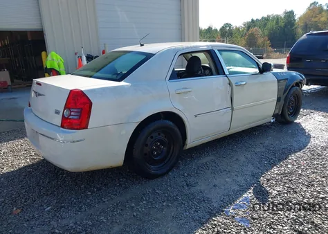 2008 Chrysler 300 Touring из США, поврежденный, VIN 2C3KA53G08H255822